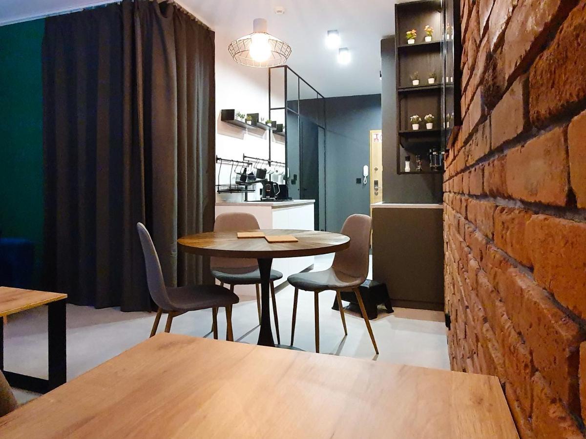 Hellogdansk Walowa With Parking By Lion Apartments Ngoại thất bức ảnh