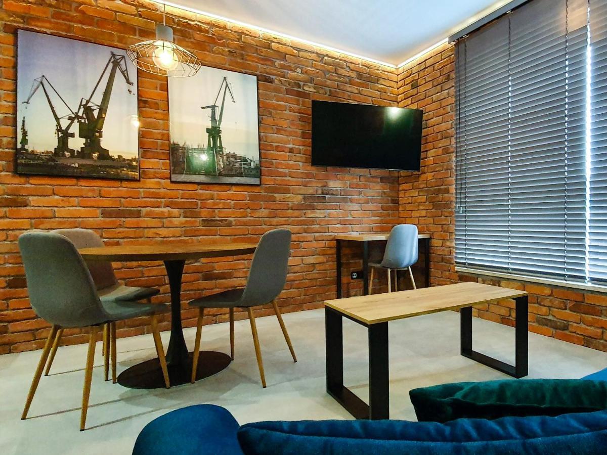 Hellogdansk Walowa With Parking By Lion Apartments Ngoại thất bức ảnh