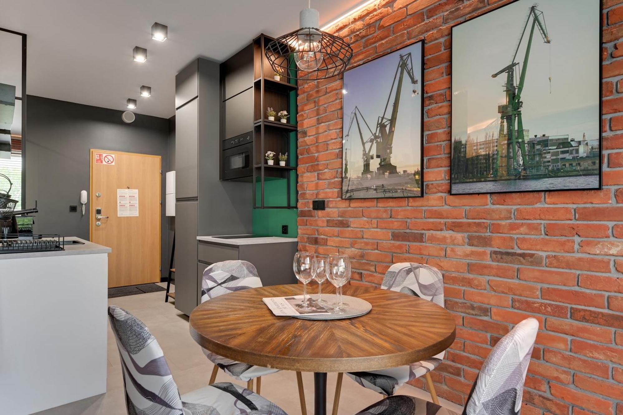Hellogdansk Walowa With Parking By Lion Apartments Ngoại thất bức ảnh